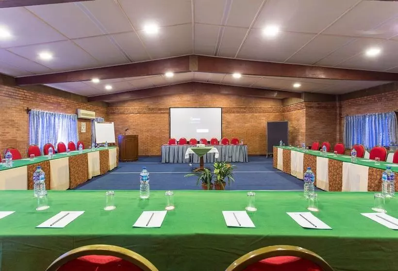 هتل Godavari Village Resort