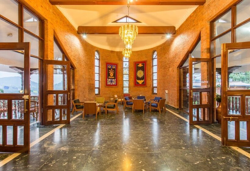 هتل Godavari Village Resort