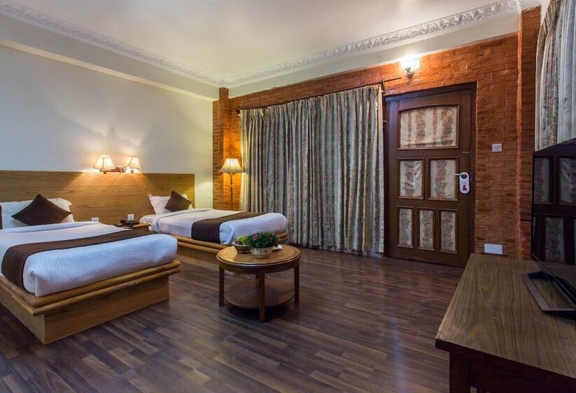 هتل Godavari Village Resort