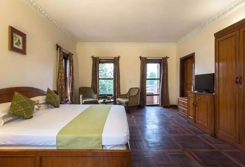 هتل Godavari Village Resort