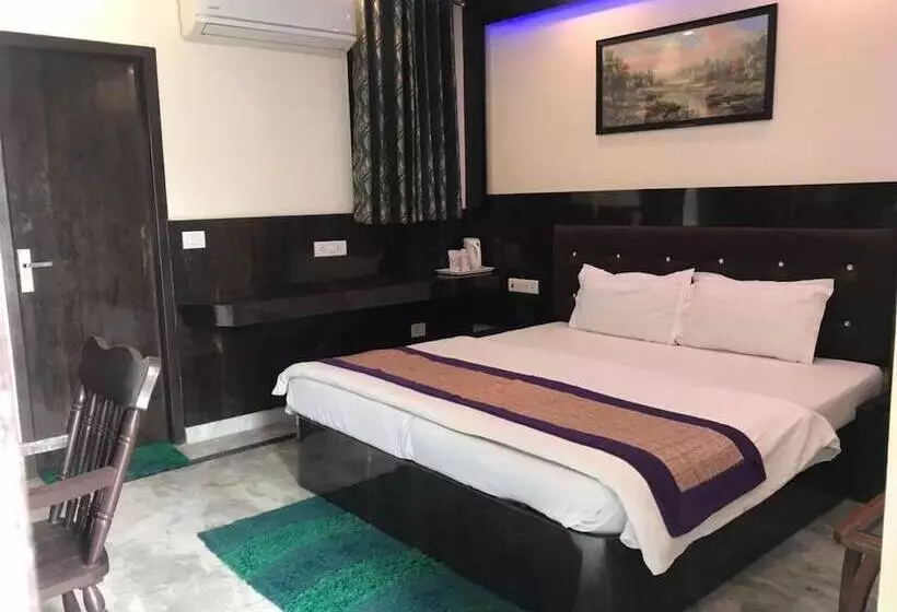 호텔 Cottage Ganga Inn