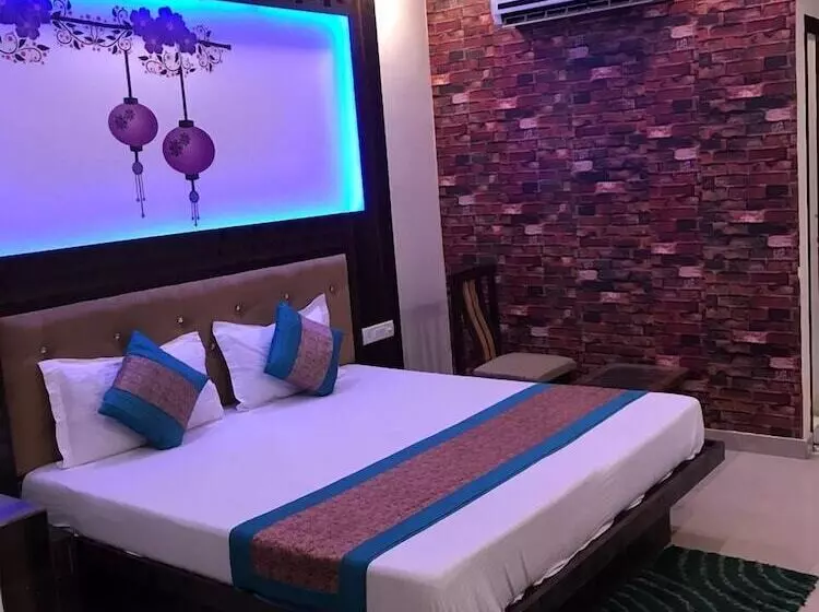 호텔 Cottage Ganga Inn