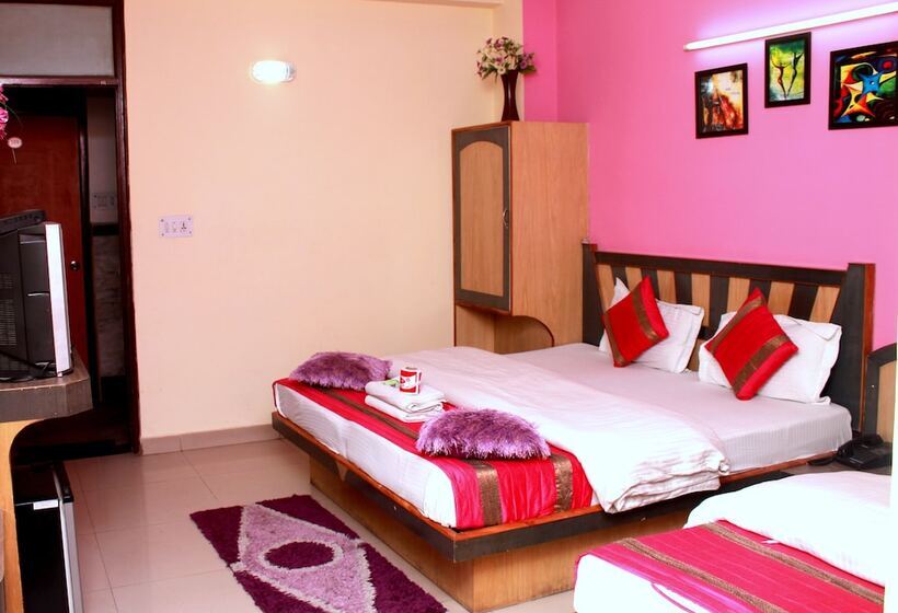 호텔 Cottage Ganga Inn