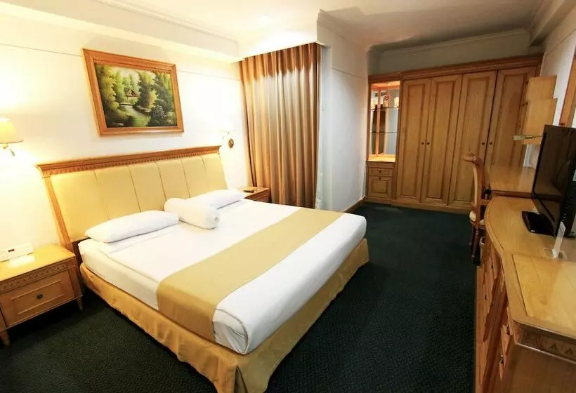 ホテル Harmoni Suites