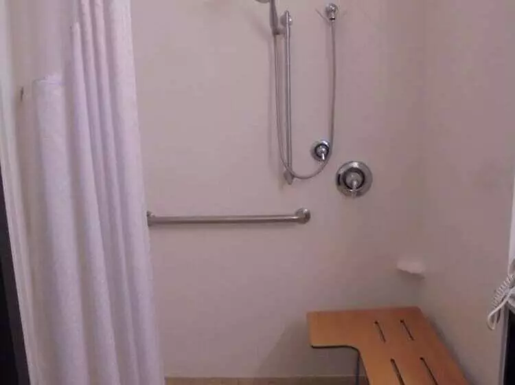 호텔 Holiday Inn Express & Suites Nevada, An Ihg