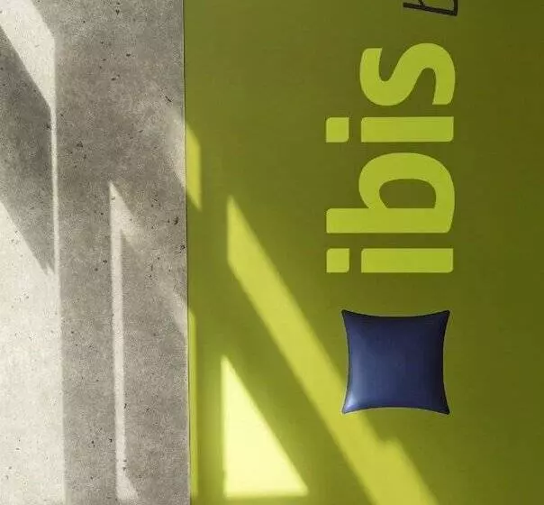 בית מלון כפרי Ibis Budget Dandenong