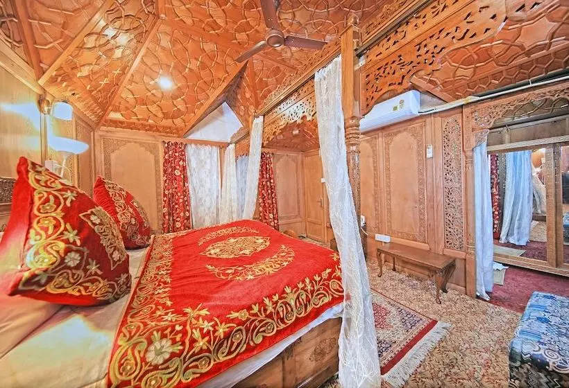 ホテル Kolu Group Of Houseboats