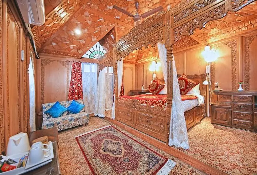 ホテル Kolu Group Of Houseboats