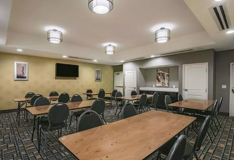 Hotelli La Quinta By Wyndham Karnes City   Kenedy