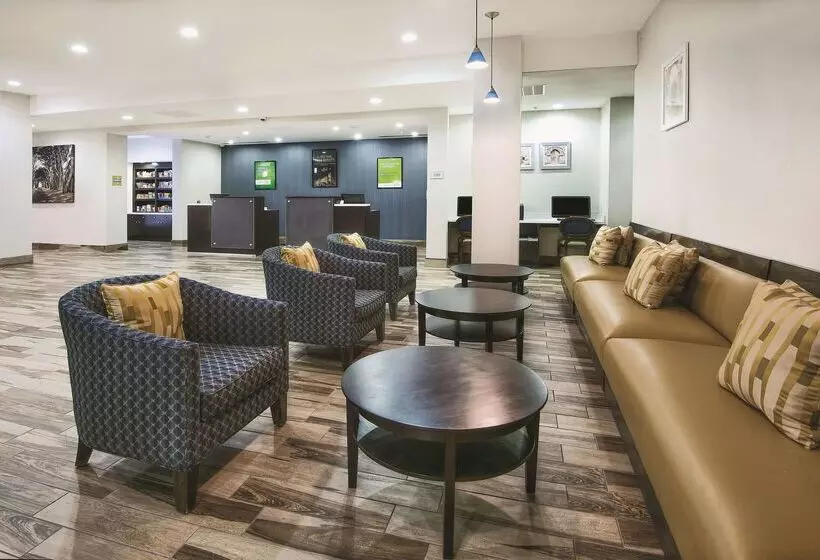 Hotelli La Quinta By Wyndham Karnes City   Kenedy