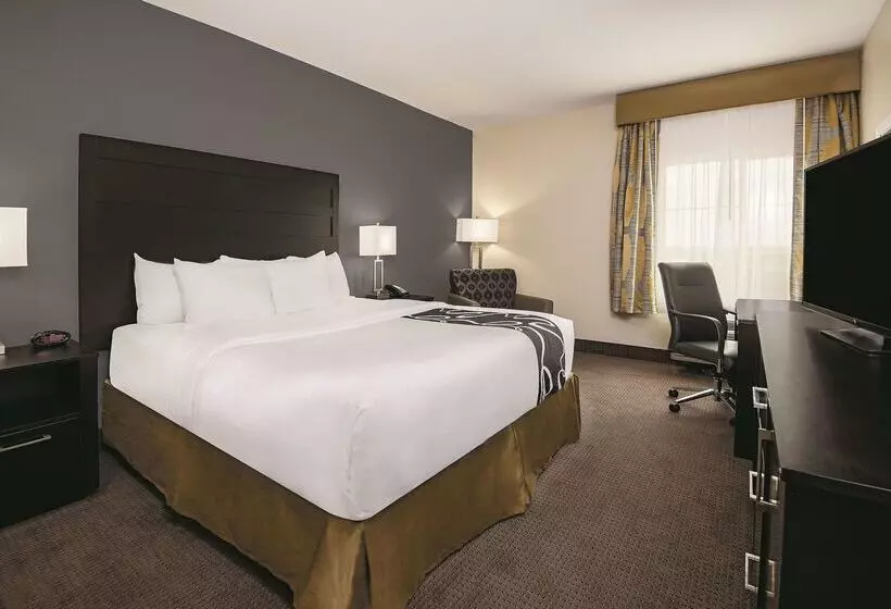 Hotelli La Quinta By Wyndham Karnes City   Kenedy