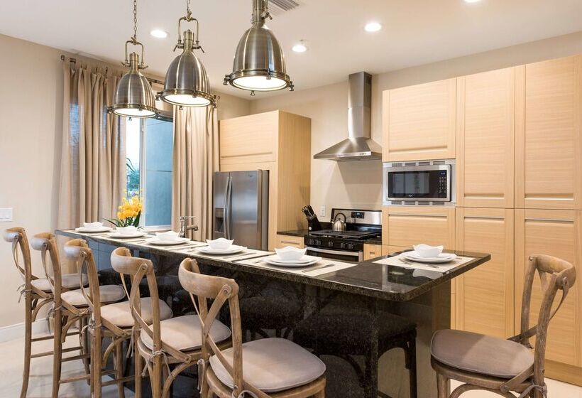 فندق Magic Village Yards, Trademark Collection By Wyndham