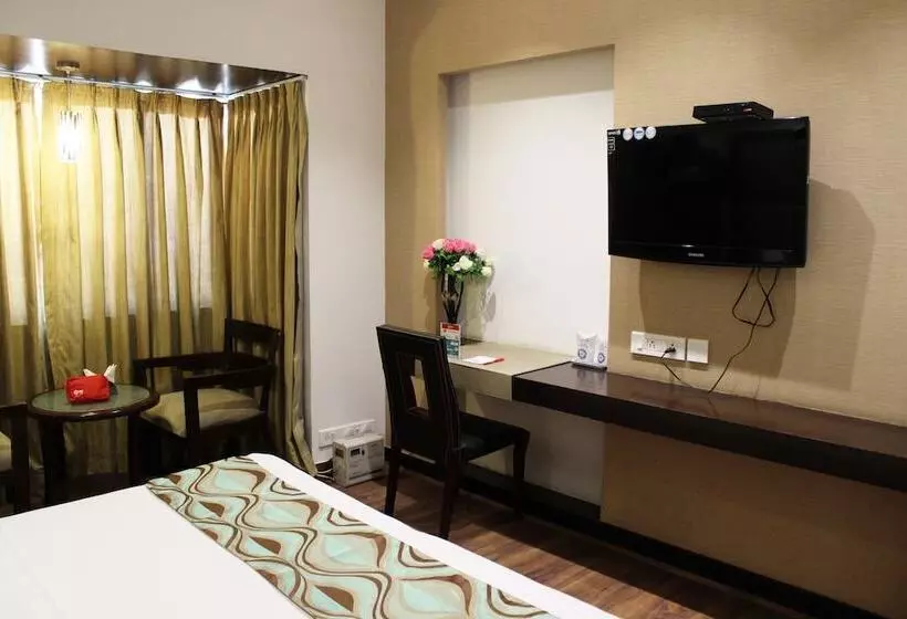 ホテル Oyo Rooms Cyber City II