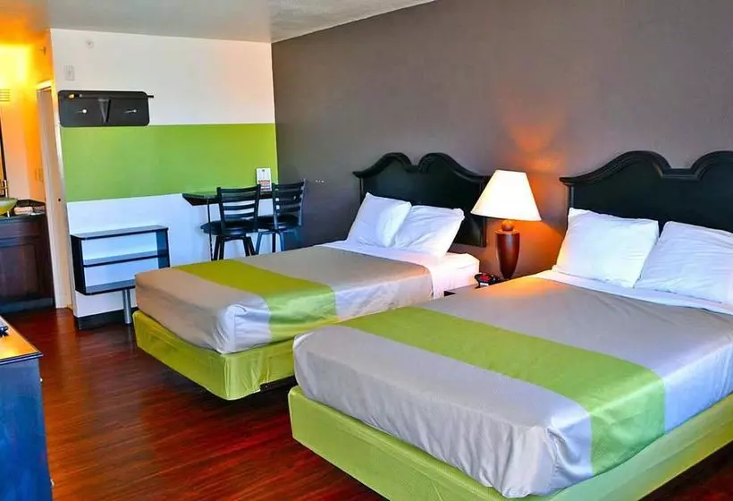 Отель Studio 6 Rome Skytop