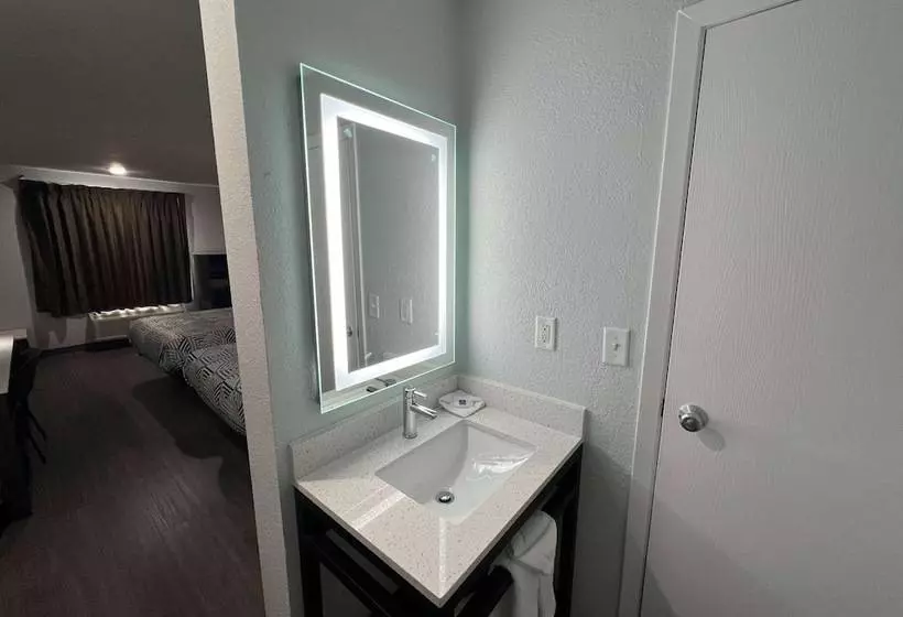 Motel 6 Altoona, Ia  Des Moines East