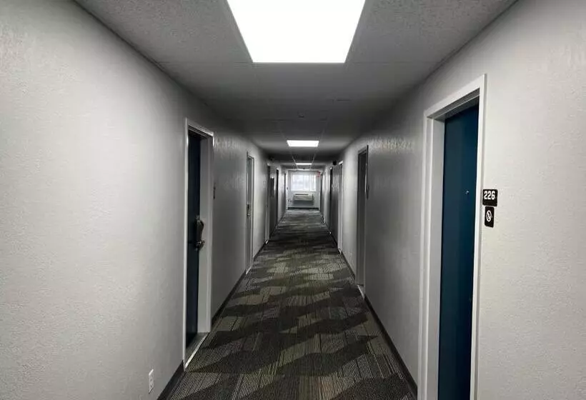 Motel 6 Altoona, Ia  Des Moines East