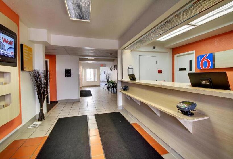 Motel 6 Altoona, Ia  Des Moines East