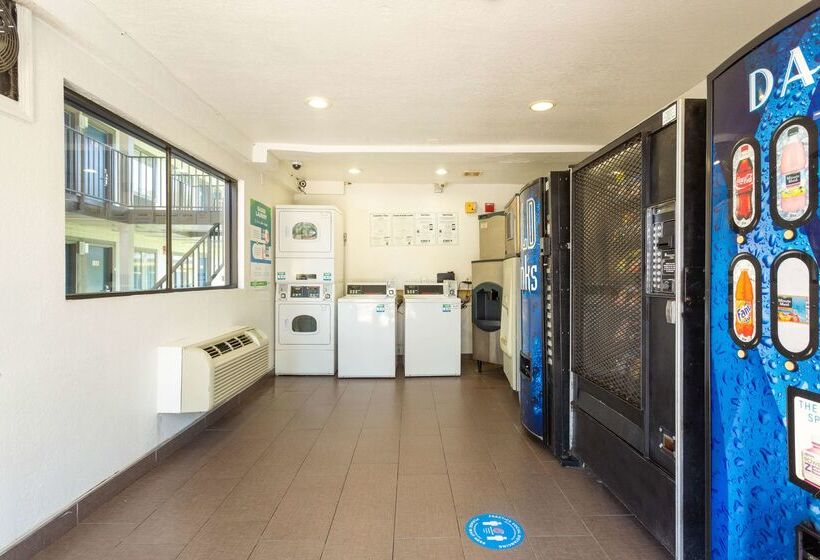 Motel 6camp Springs, Dc  South Camp Springs