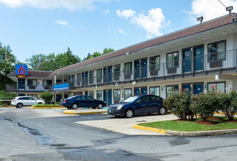 Motel 6camp Springs, Dc  South Camp Springs