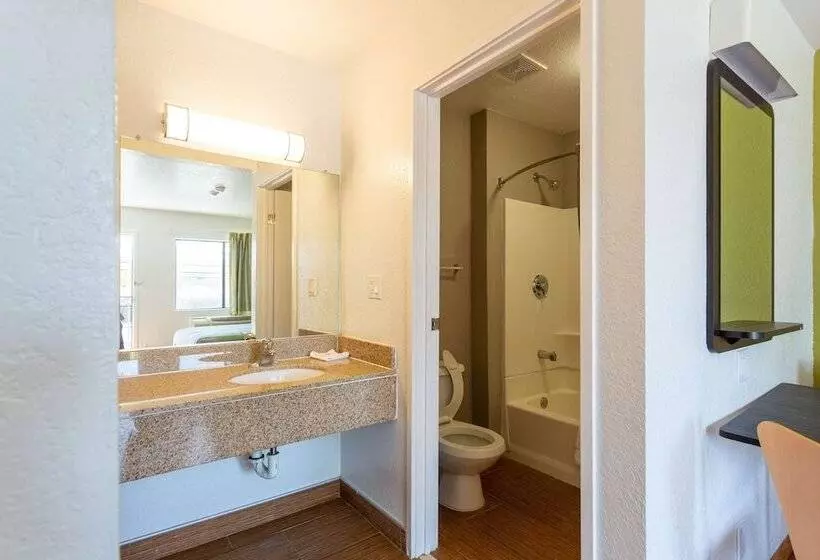 Motel 6camp Springs, Dc  South Camp Springs