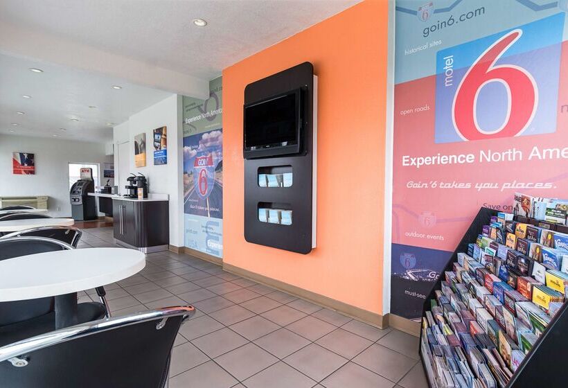 Motel 6long Beach, Ca  International City