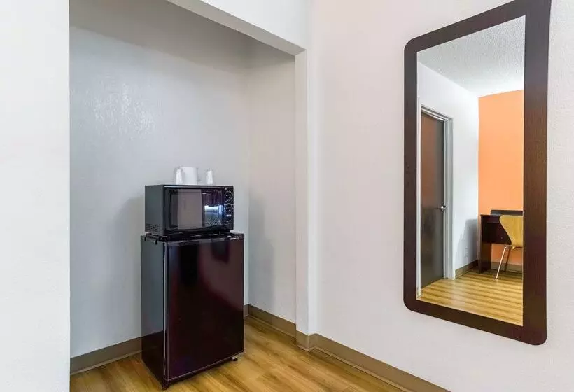 Motel 6long Beach, Ca  International City