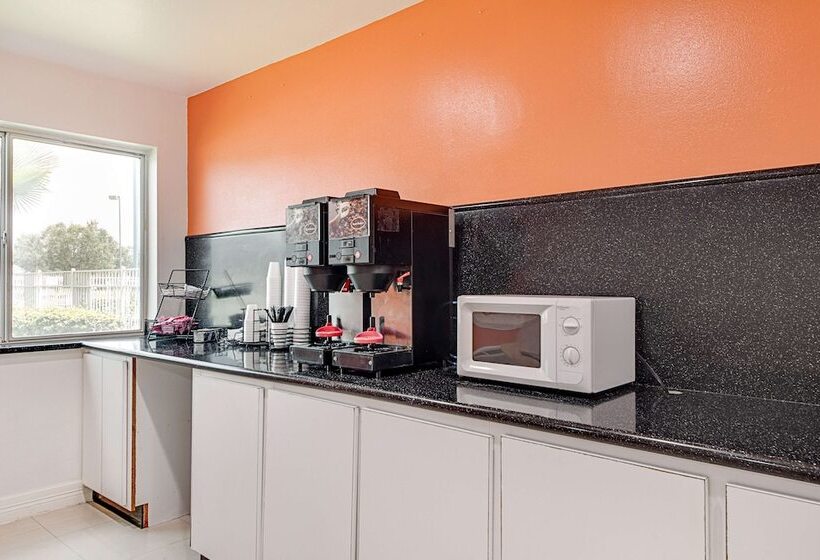 Motel 6mcallen, Tx  East