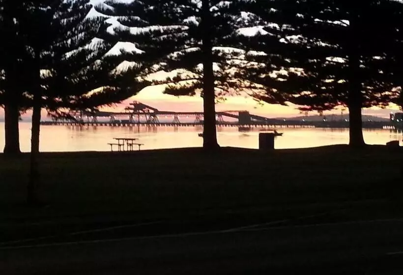 مُتل Grand Tasman