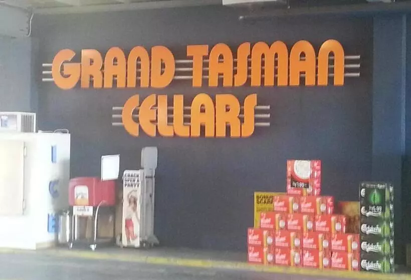 مُتل Grand Tasman