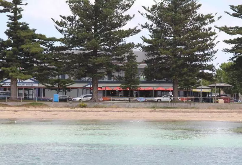 مُتل Grand Tasman