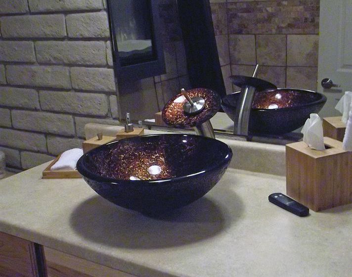 فندق على الطريق Greystone Inn