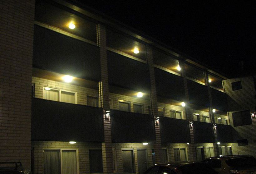 فندق على الطريق Greystone Inn