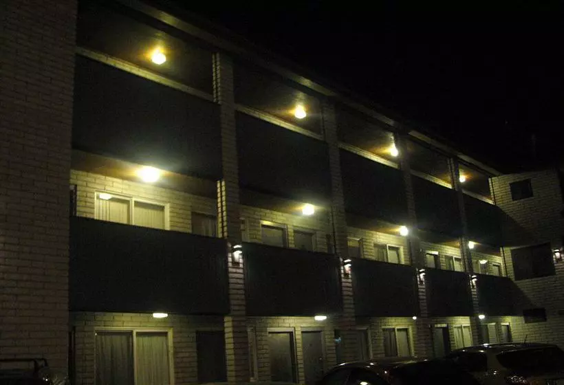 مُتل Greystone Inn