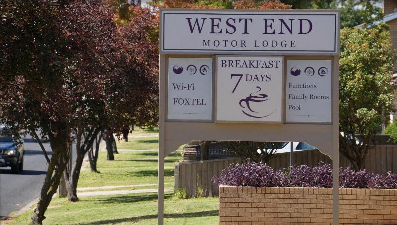 모텔 West End Motor Lodge