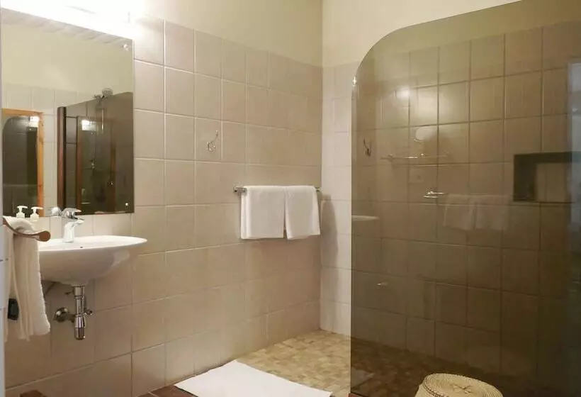 پانسیون Dornhügel Guestfarm