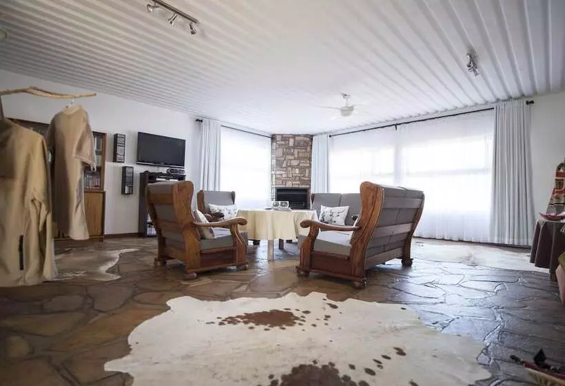 پانسیون Dornhügel Guestfarm