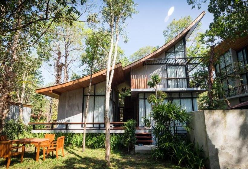 منتجع Villa Thalanena By The Beach