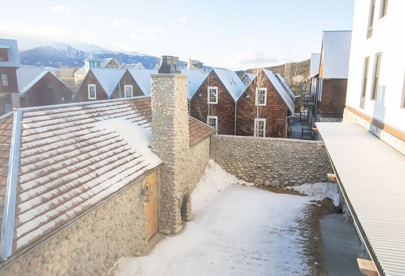 Surf Hotel & Chateau