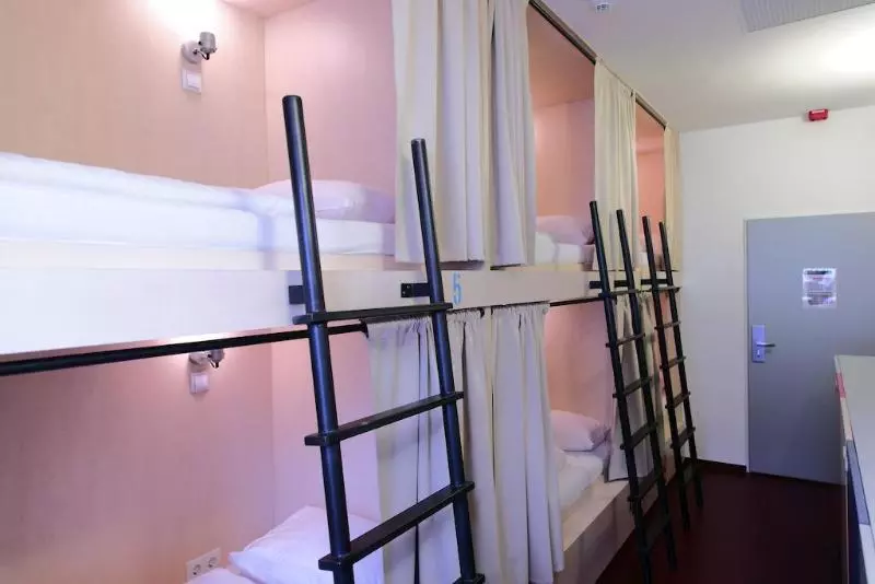 הוסטל Maverick City Lodge