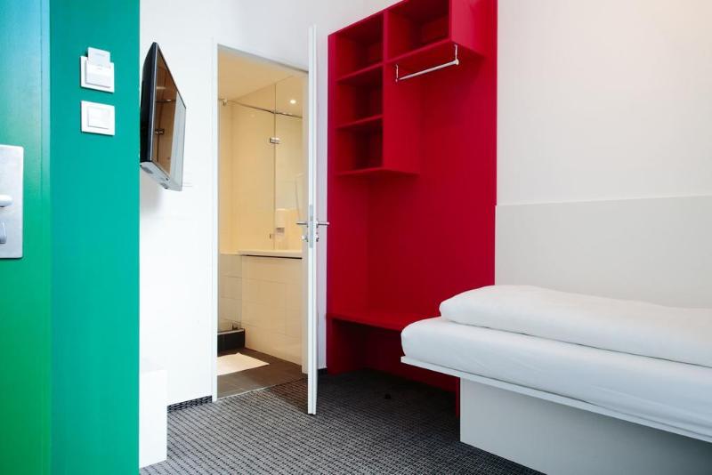 ユースホステル Maverick City Lodge