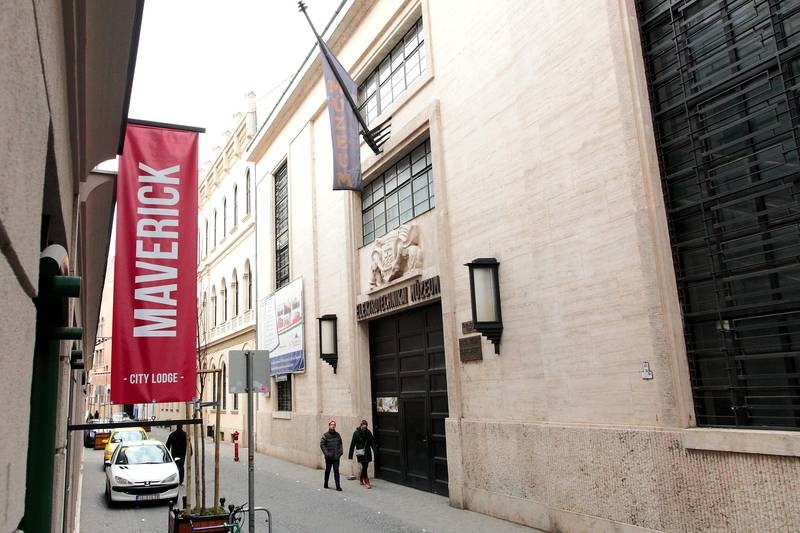 ユースホステル Maverick City Lodge