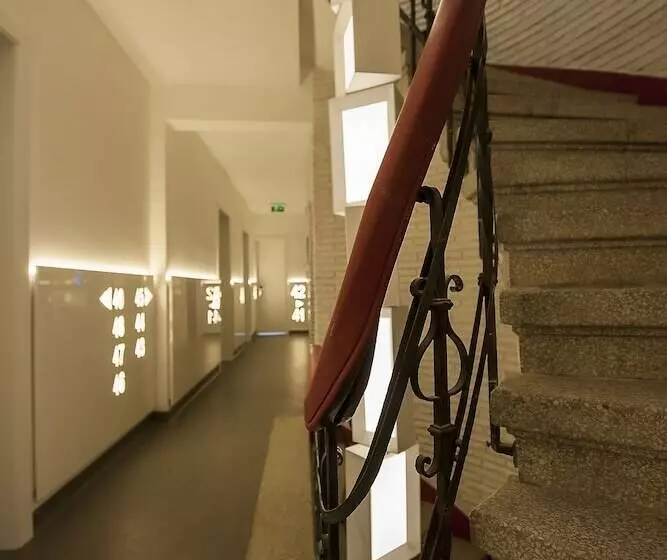 ベッドアンドブレックファースト Wabi Hostels