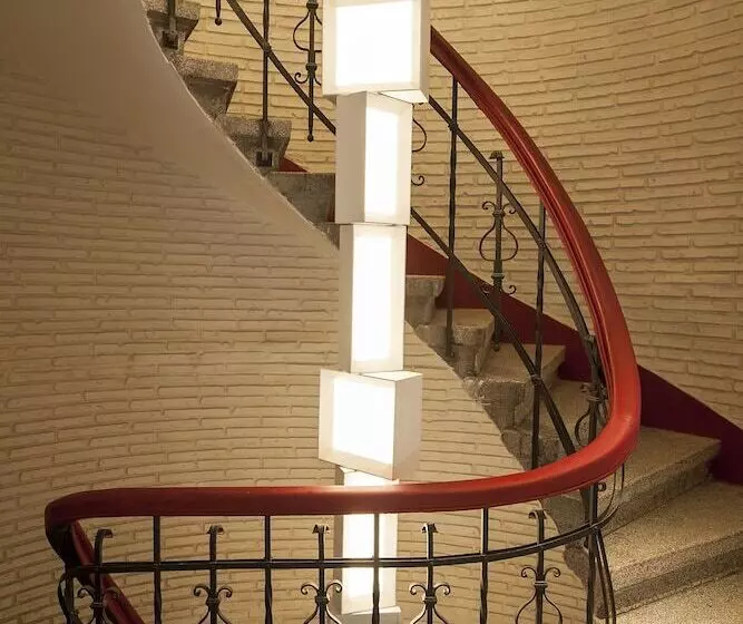 ベッドアンドブレックファースト Wabi Hostels