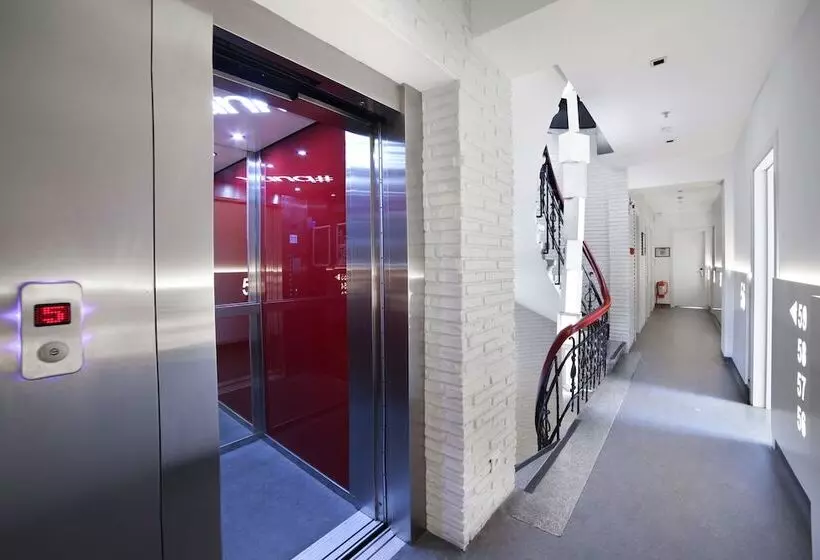 ベッドアンドブレックファースト Wabi Hostels