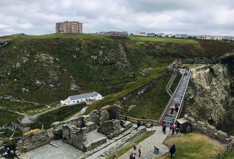 ホテル Camelot Castle