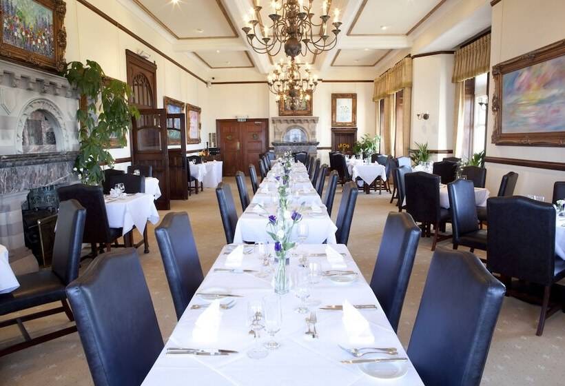 ホテル Camelot Castle