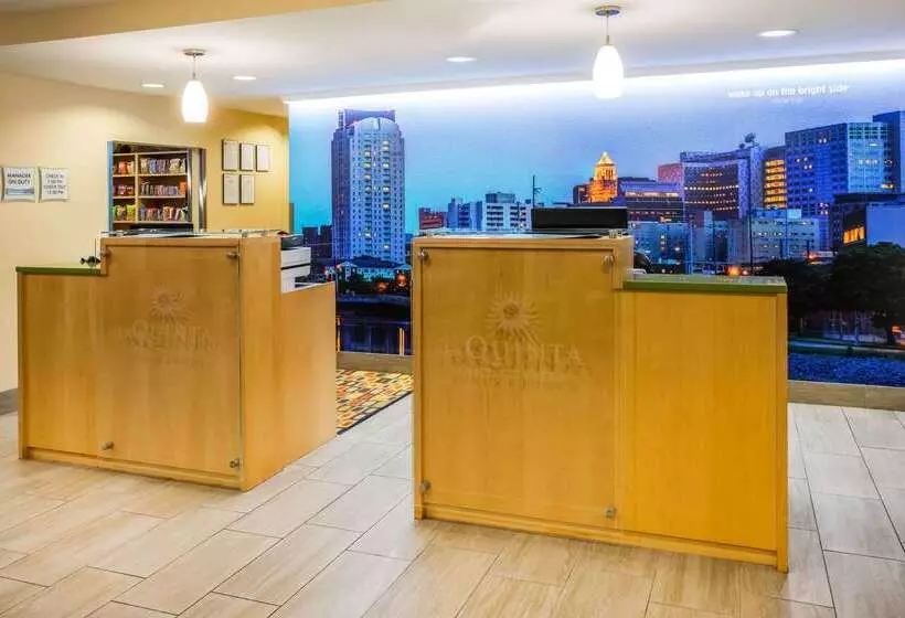 ホテル La Quinta By Wyndham Rochester Mayo Clinic Area South