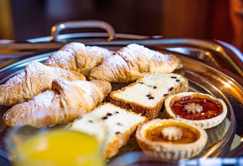 Отель Marcantonio