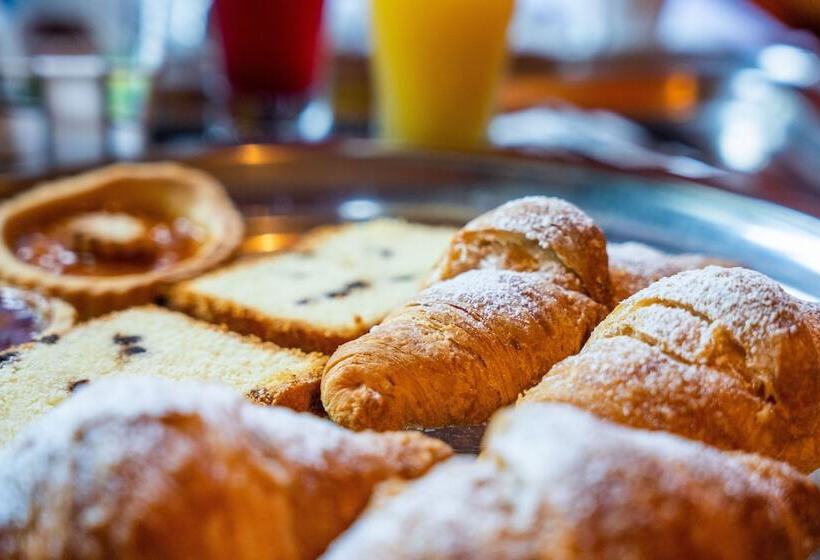 Отель Marcantonio