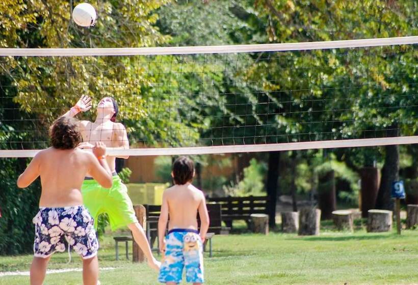 Отель North Texas Jellystone Park